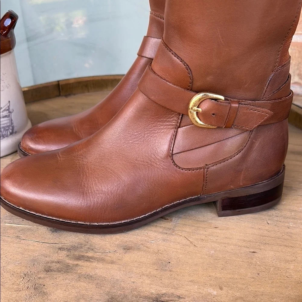Clarks Tan Leather  Boots